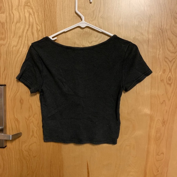 Crop top - Picture 3 of 3